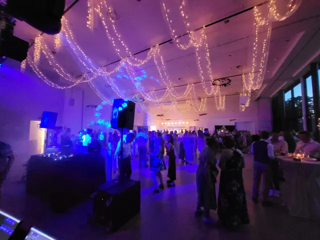 Trouwfeesten · van de Ven Sounds