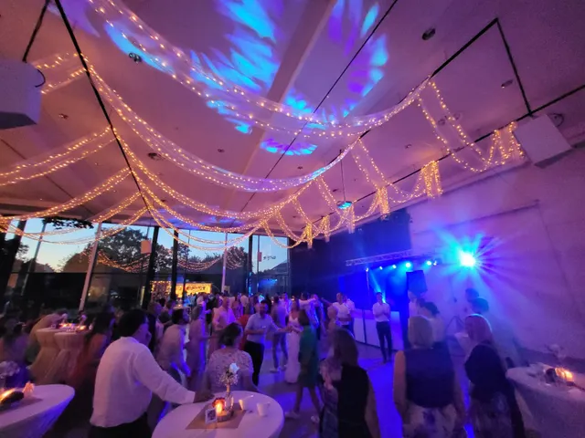 Trouwfeesten · van de Ven Sounds